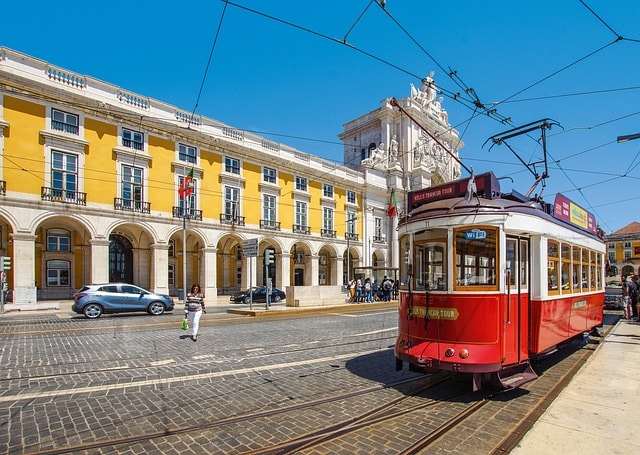 Relocating to Portugal: Tax Planning Opportunities for UK Nationals Moving to Portugal