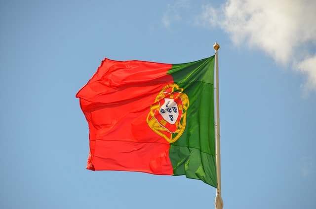 Moving to Portugal from UK: Residency, Tax and Lifestyle Tips