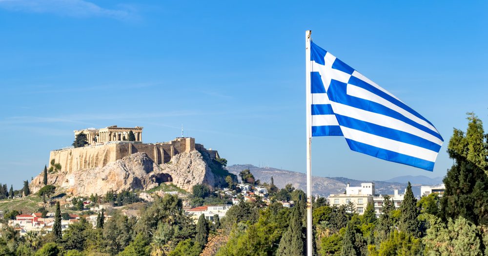 Common mistakes UK expats make when buying property in Greece, Athens property investment, Greek real estate and due diligence for UK buyers.